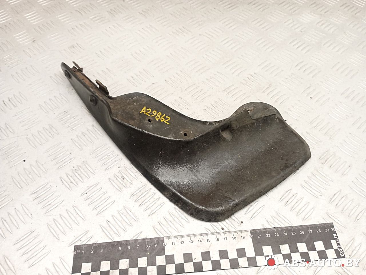 брызговик Volkswagen Passat B6 2009, 2.0 л., дизель, МКПП, универсал - фото №1