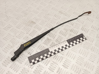 щеткодержатель (поводок стеклоочистителя, дворник) Volkswagen Passat B3 1993, 357955410