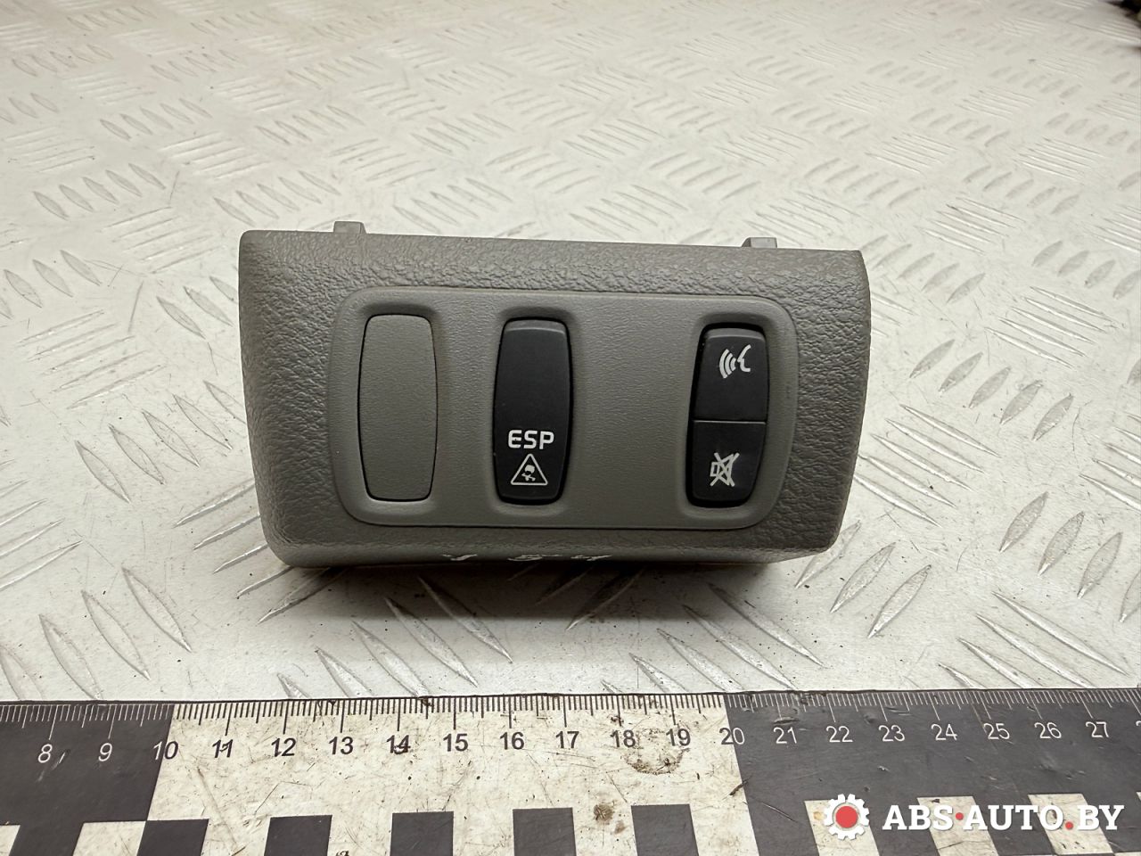 кнопка (выключатель) Renault Laguna 2 поколение 2002, 1.9 л., F9Q 750, дизель, МКПП, хетчбэк 5 дв., передний привод, 214873, 226133, 8200002435 - фото №1