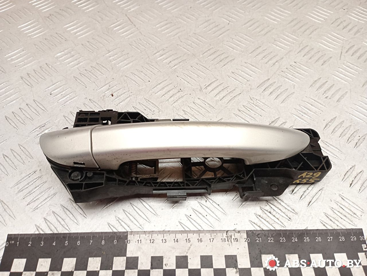 ручка наружная задняя правая Volkswagen Passat B6 2009, 2.0 л., дизель, МКПП, универсал, 3C0837886J - фото №1