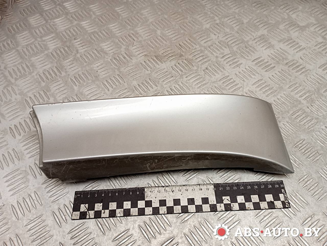 ус под фонарь левый Ford Mondeo 2 поколение 1997, 96BBF403C09 - фото №1