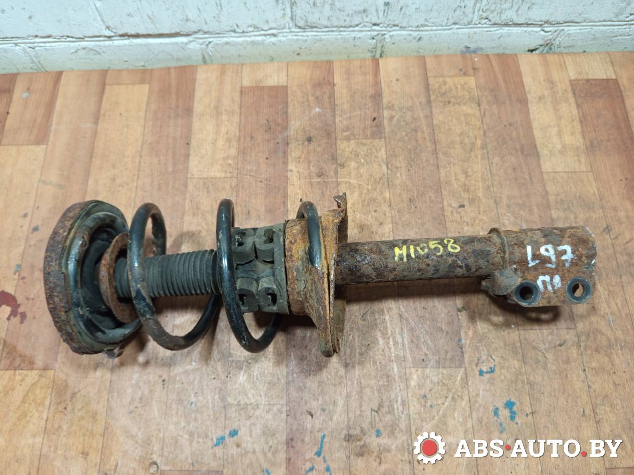 стойка передняя левая Renault Scenic 1 поколение 1999, 2.0 л., бензин, МКПП - фото №1