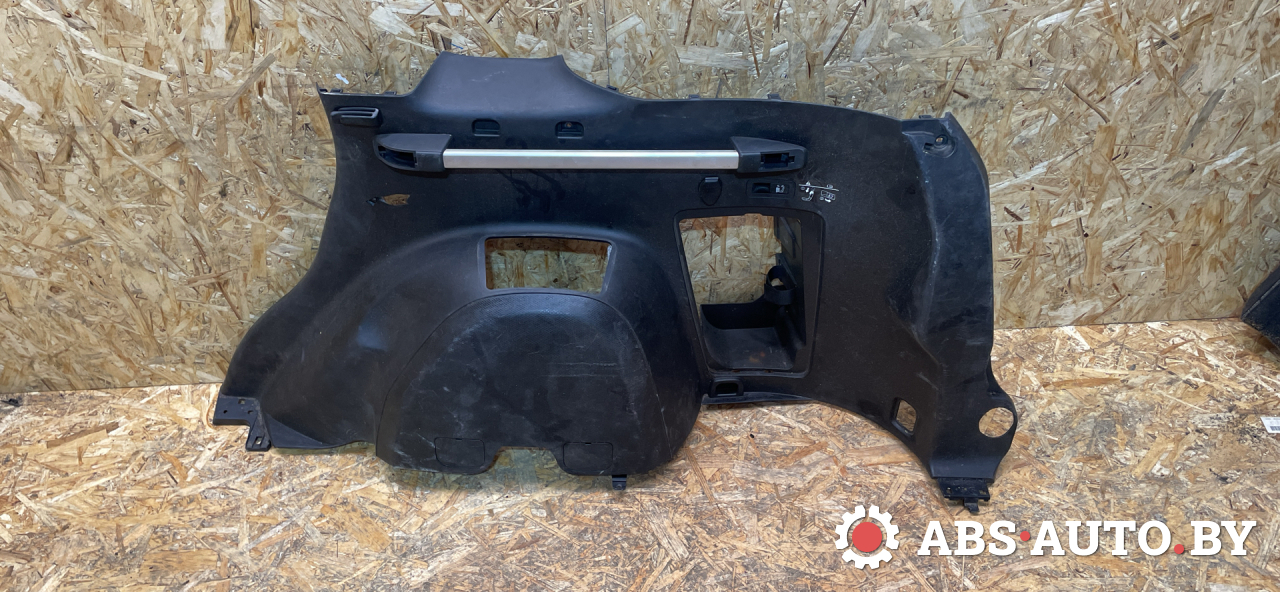 обшивка багажника Peugeot 4007 1 поколение 2009, 2.2 л., дизель, МКПП, полный подключаемый привод, правый руль - фото №1