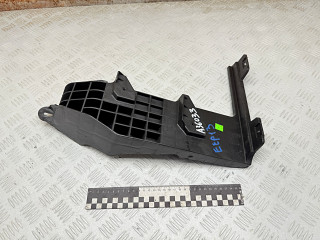 Крепление бампера заднего Peugeot 3008 1 поколение 2012, 1.6 л., дизель, робот, передний привод, правый руль, 9685935280