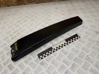 молдинг (накладка кузовная) Volkswagen Touareg 1 поколение 2006, 2.5 л., BAC, дизель, МКПП, внедорожник 5 дв., 7L6853318E