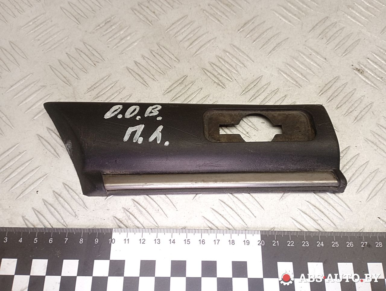 молдинг переднего левого крыла Opel Omega B 1999, 2.0 л., 90459991 - фото №1