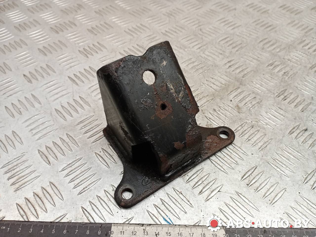 кронштейн двигателя Hyundai H-1 Grand Starex 2011, 2.5 л., дизель, МКПП - фото №1