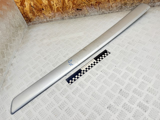 молдинг двери передней правой Citroen C5 1 поколение [рестайлинг] 2006, 2.0 л., дизель, МКПП, универсал, 96499330XT, 96499332