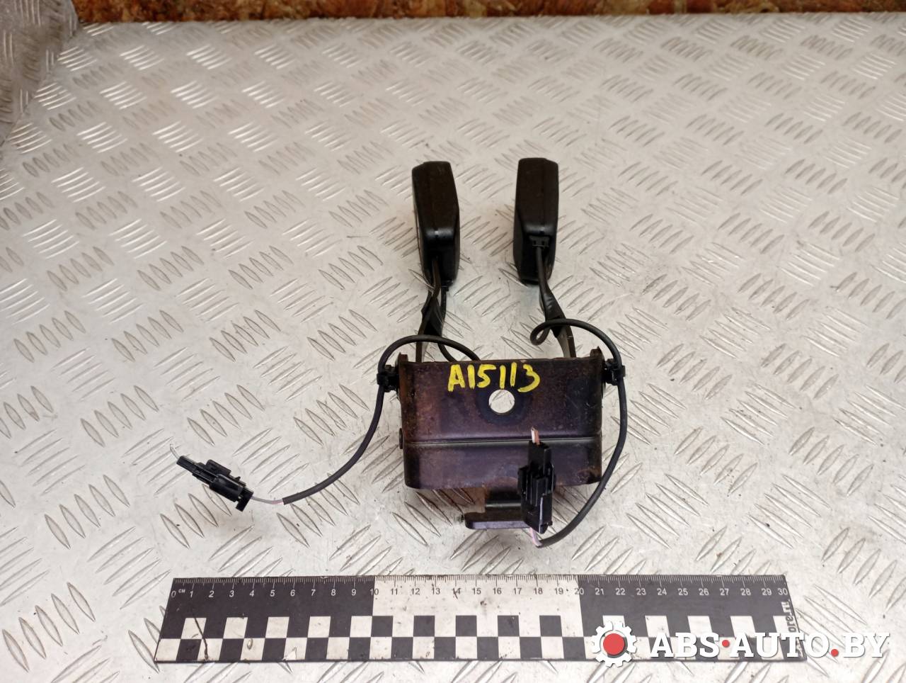 замок ремня безопасности Renault Grand Scenic 3 поколение 2011, 1.5 л., дизель, МКПП, правый руль - фото №1