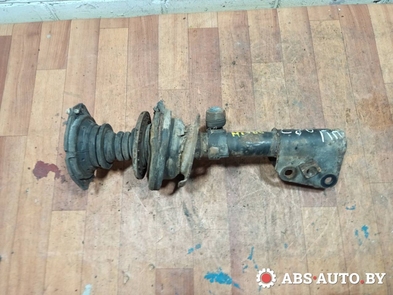 стойка передняя правая Renault Laguna 2 поколение 2004, 1.9 л., дизель, МКПП, хетчбэк 5 дв. - фото №1