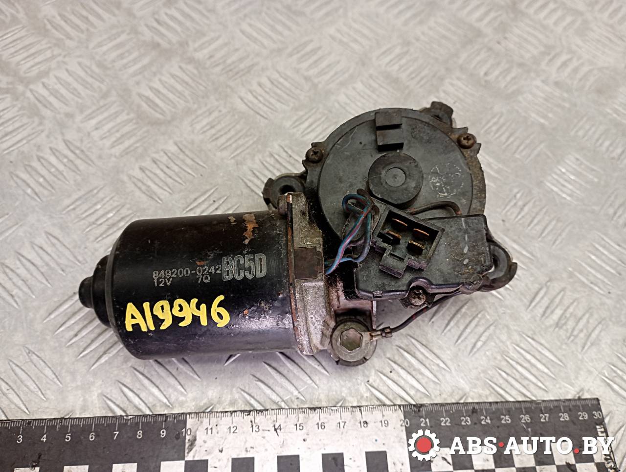 моторчик передних стеклоочистителей (дворников) Mazda 323F BA 1997, 8492000242 - фото №1