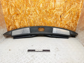 накладка внутренняя на заднюю панель кузова Opel Insignia 1 поколение (A) [рестайлинг] 2013, 2.0 л., A 20 DTE, дизель, МКПП, универсал, 13222434