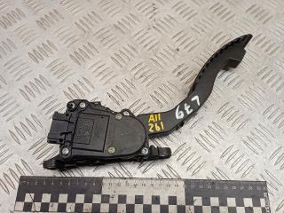 педаль Renault Laguna 2 поколение 2005, 1.8 л., бензин, МКПП, хетчбэк 5 дв., передний привод, 01094618