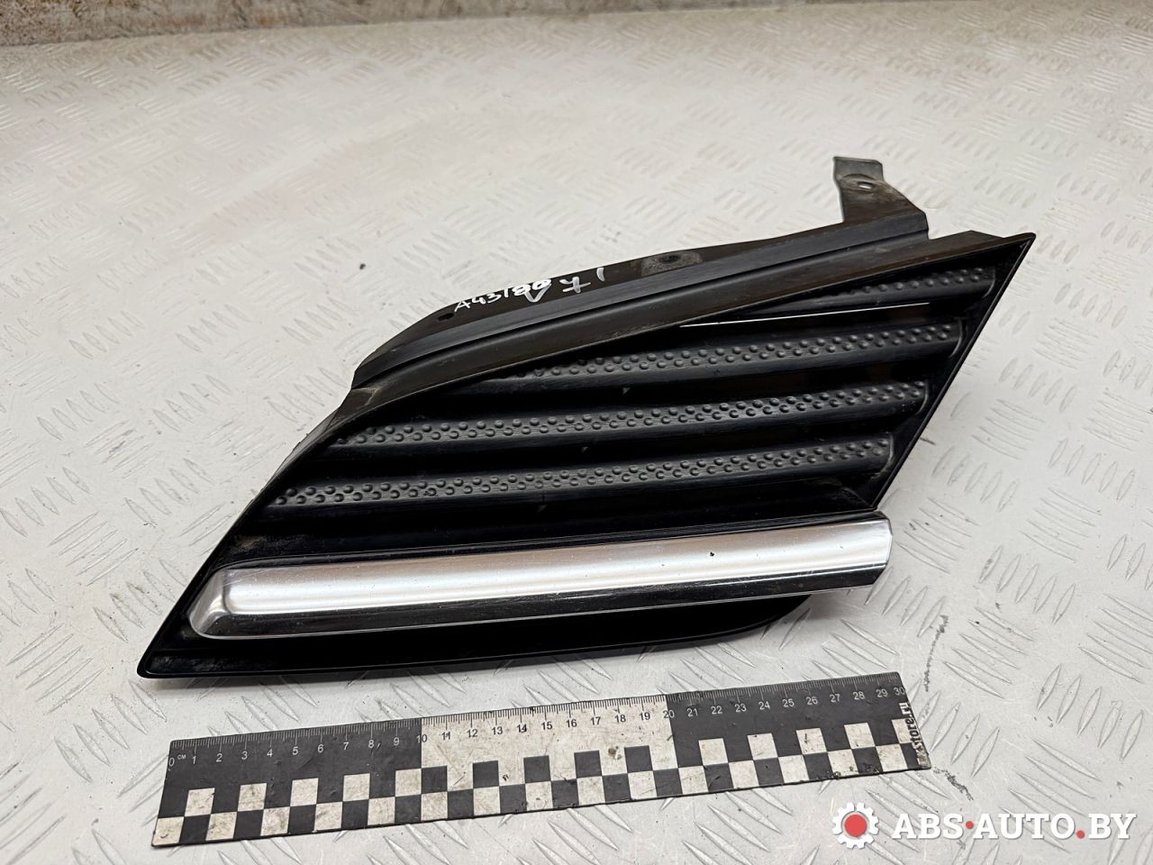 решетка радиатора Nissan Primera P12 2002, 2.2 л., YD22DDT, дизель, МКПП, седан, 62330AU300 - фото №1