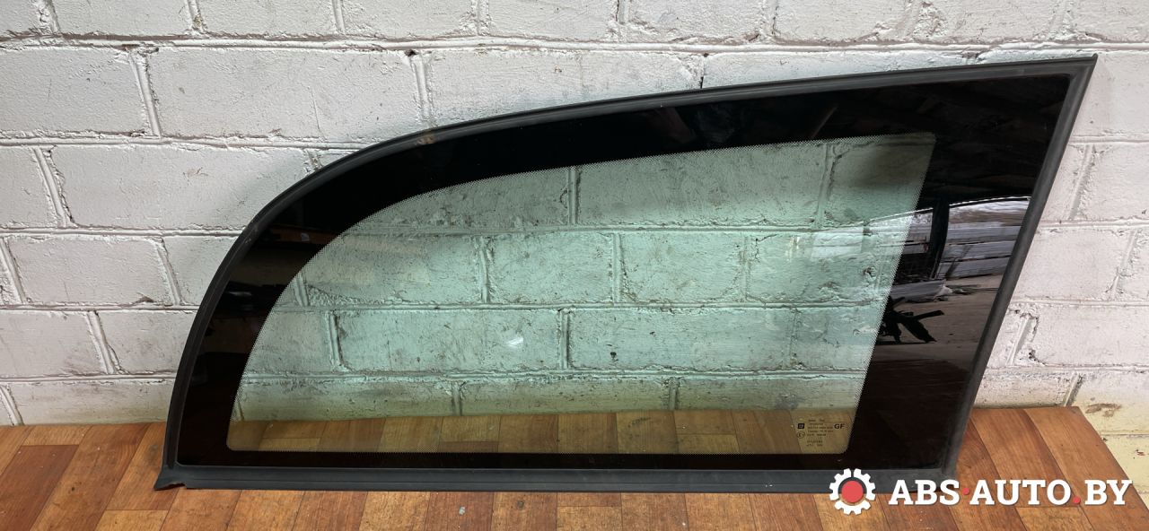 стекло кузовное боковое правое Opel Omega B (1994 - 1999), универсал - фото №1