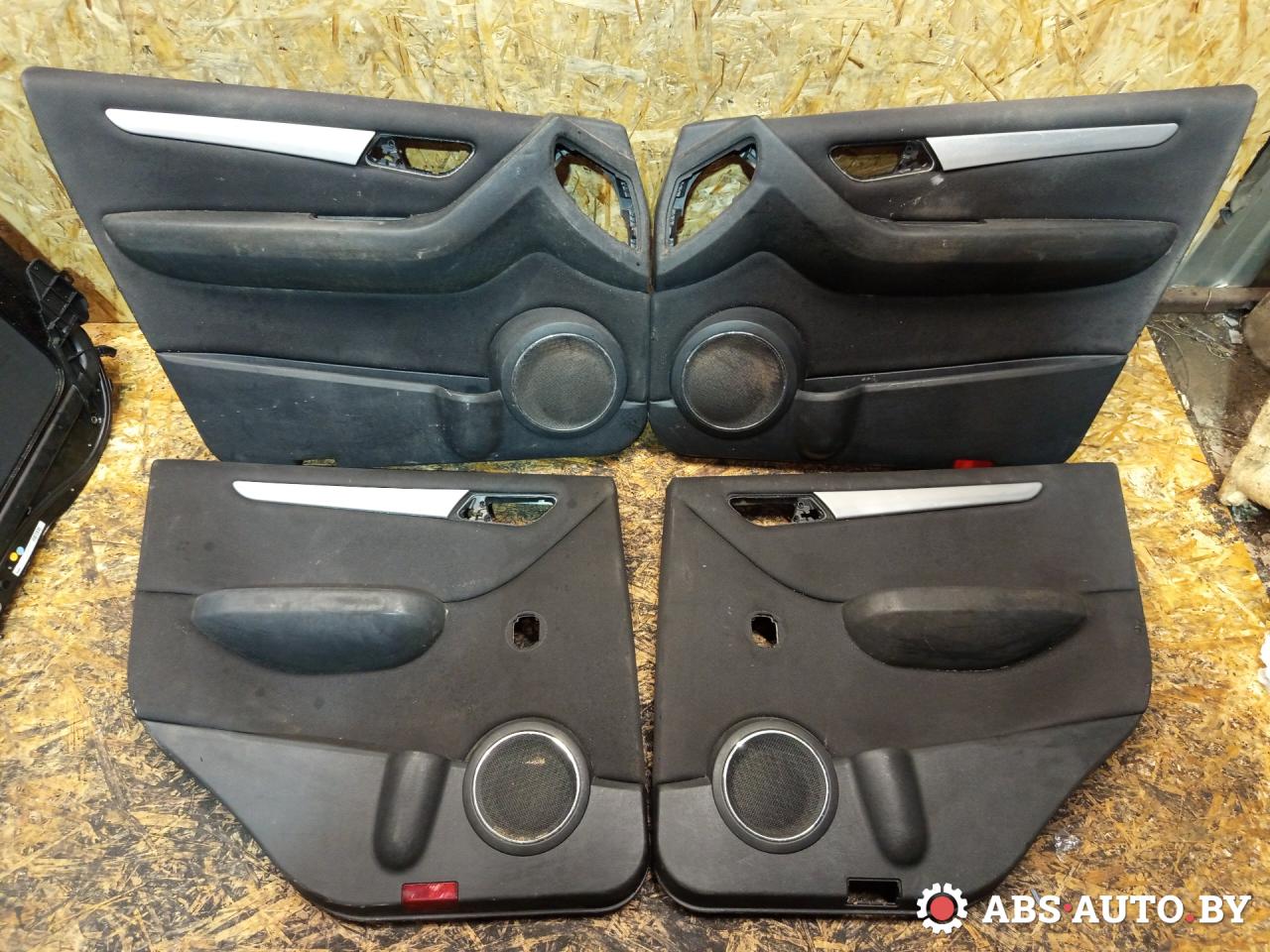 Обшивка двери (комплект) Mercedes-Benz B-Класс W245 2006, 1.5 л., M 266.920, бензин, МКПП, правый руль, A1697201670, A1697201570 - фото №1