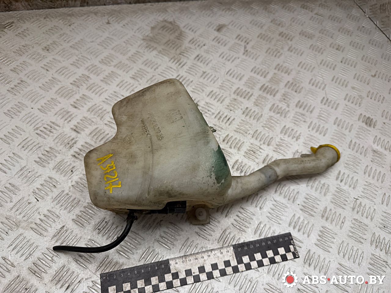 бачок омывателя Opel Vectra B 1997, 2.0 л., Y 20 DTL, дизель, МКПП, FT0023935, 90569800 - фото №1