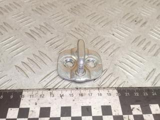 ответная часть (скоба) замка двери Nissan X-Trail T32 2014, 1.6 л., R9M, дизель, МКПП, полный подключаемый привод, правый руль