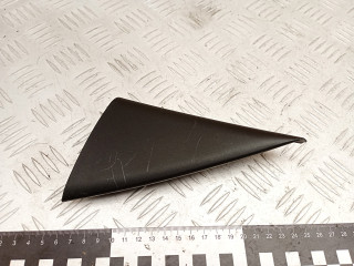 накладка двери (крышки) багажника Toyota RAV4 2 поколение (XA20) 2003, 2.0 л., 1CD-FTV, дизель, МКПП, внедорожник 5 дв., 6749242030