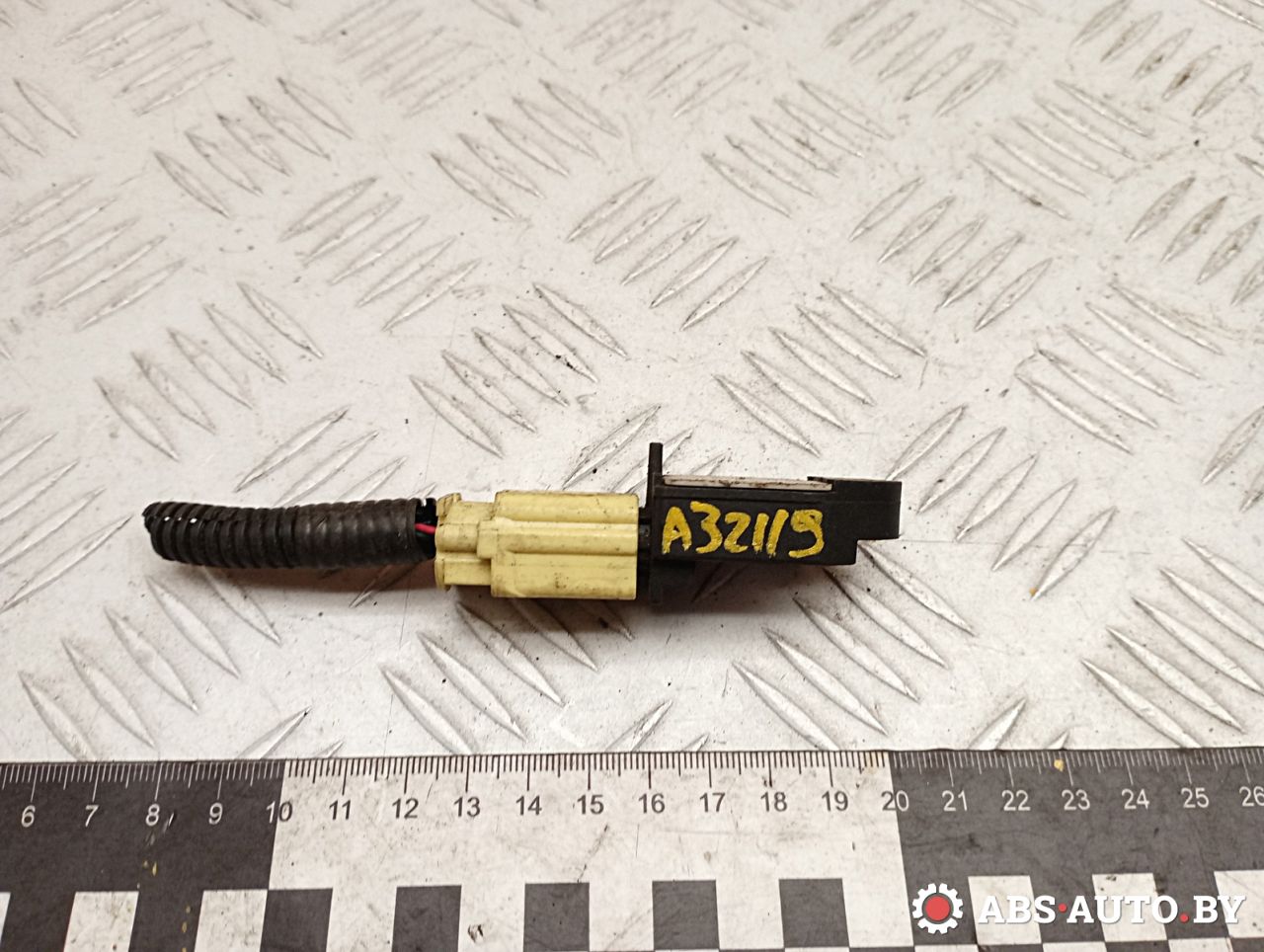 датчик удара Lexus IS 2 поколение (XE20) 2007, 2.2 л., дизель, МКПП, 898310P020, 8983122020 - фото №1