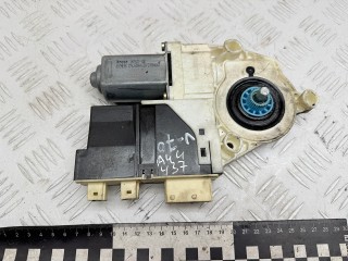 моторчик стеклоподъемника передний левый Citroen C5 1 поколение [рестайлинг] 2004, 2.0 л., RFJ (EW10A), бензин, МКПП, хетчбэк 5 дв., 985173100, 997833100, 7746004900