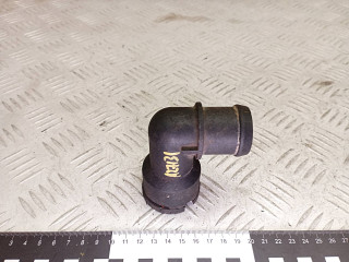 фланец (тройник) системы охлаждения Volkswagen Golf 3 поколение 1999, 1.9 л., дизель, 037121619