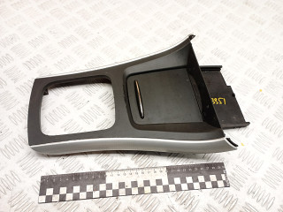 рамка обрамление кулисы Mercedes-Benz A W169 2 поколение (2004-2008) 2005, 1.5 л., M 266.920, бензин, МКПП, хетчбэк 5 дв., правый руль, A1696802639