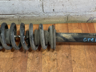 стойка передняя левая Mitsubishi Pajero 3 поколение 2002, 3.2 л., дизель, МКПП, внедорожник 3 дв., MR554292