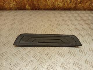 накладка на порог Kia Sorento 2 поколение 2010, 2.2 л., дизель, МКПП, полный привод, правый руль, 858952P000