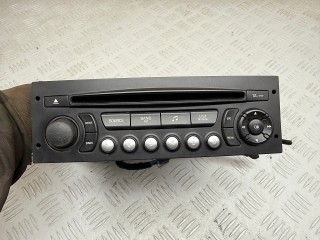 магнитола Peugeot 207 1 поколение 2006, 1.6 л., 9HZ (DV6TED4), дизель, МКПП, хетчбэк 5 дв., 96624492XT