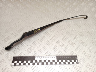 щеткодержатель (поводок стеклоочистителя, дворник) Peugeot 406 1 поколение [рестайлинг] 2002, 2.0 л., дизель, МКПП, универсал, 71568