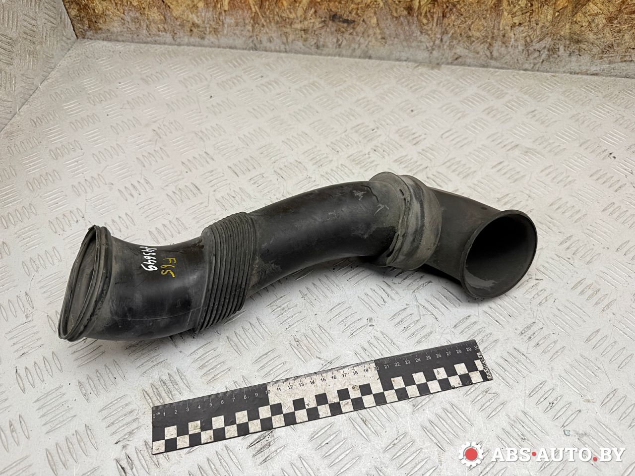 патрубок воздушного фильтра Volkswagen Touareg 1 поколение 2006, 3.0 л., BKS, дизель, АКПП, внедорожник 5 дв., полный привод, 7L6129752B, 7L6129609C, 7L6129609D - фото №1