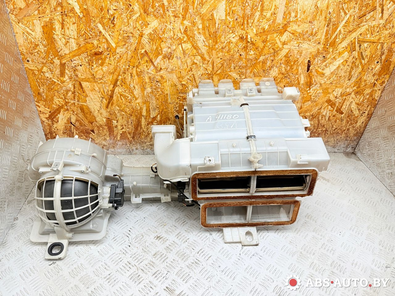 корпус отопителя (печки) Citroen C4 Grand Picasso 1 поколение 2006, 1.8 л., 6FY (EW7A), бензин, МКПП, 168520100D, 5E2220100D, 5E2220200D, 5E2220400D, 5E2226200D - фото №1