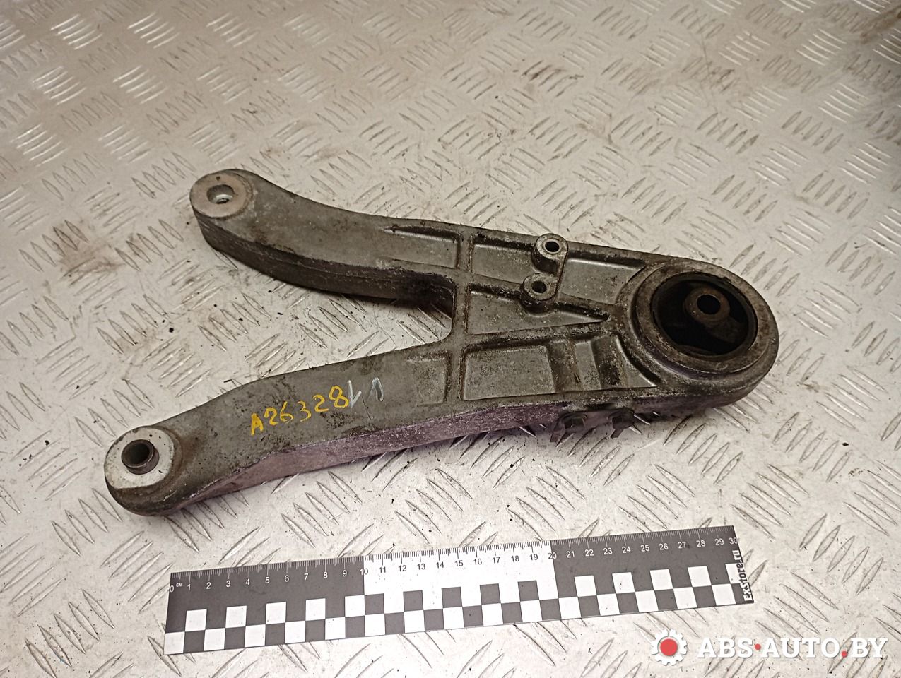 кронштейн двигателя Volvo V70 1 поколение 1999, 2.5 л., дизель, МКПП, универсал, 9434250, 9434263 - фото №1