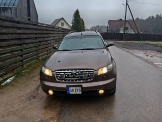 Infiniti FX35 1 поколение