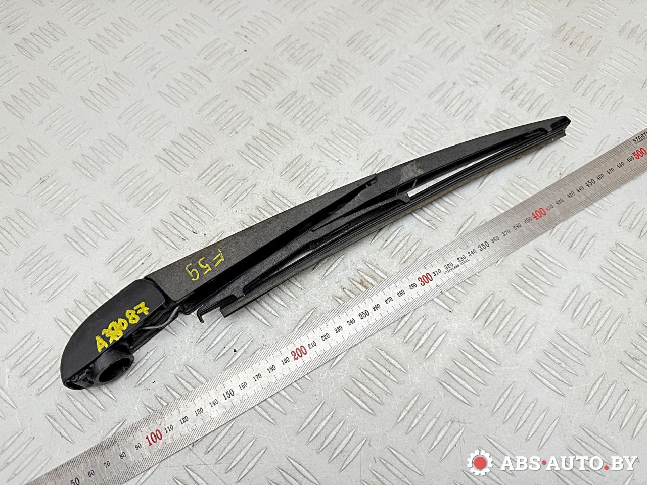 щеткодержатель задний Toyota RAV4 3 поколение (XA30) 2007, 2.2 л., 2AD-FTV, дизель, МКПП, внедорожник 5 дв., 89690 - фото №1