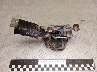 замок двери задней левой Opel Omega B [рестайлинг] 2000, 2.2 л., бензин, 90509513