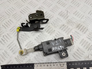 активатор замка багажника Nissan Primera P12 2002, 2.2 л., YD22DDT, дизель, МКПП, седан, 84680AV600