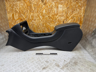 подлокотник Citroen C5 2 поколение 2013, 2.0 л., RHH (DW10CTED4), дизель, МКПП, универсал, 9682290777, 9682319777