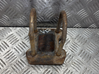 кронштейн рессоры Volkswagen Caddy 3 поколение 2008, 1.9 л., BLS, дизель, АКПП