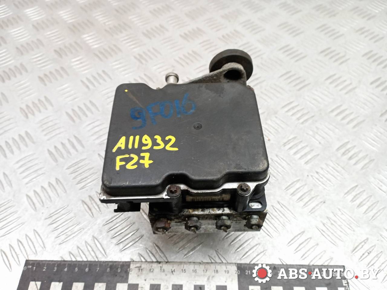 блок ABS Mercedes-Benz Vito W639 2006, 2.2 л., дизель, МКПП, 0265235167, 0265950599, A0014461489 - фото №1