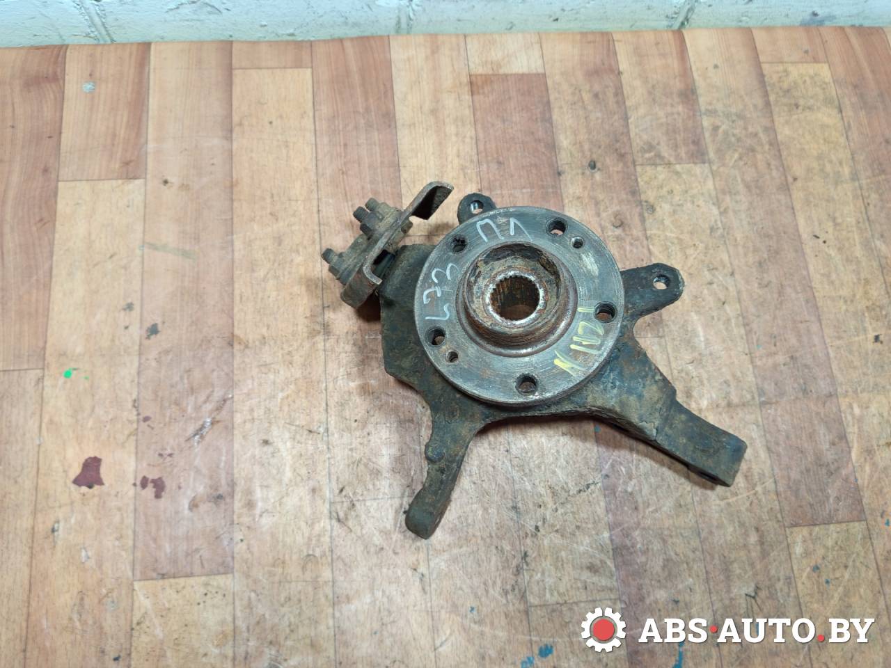 ступица передняя левая Renault Laguna 2 поколение 2005, 2.0 л., бензин, МКПП, универсал - фото №1