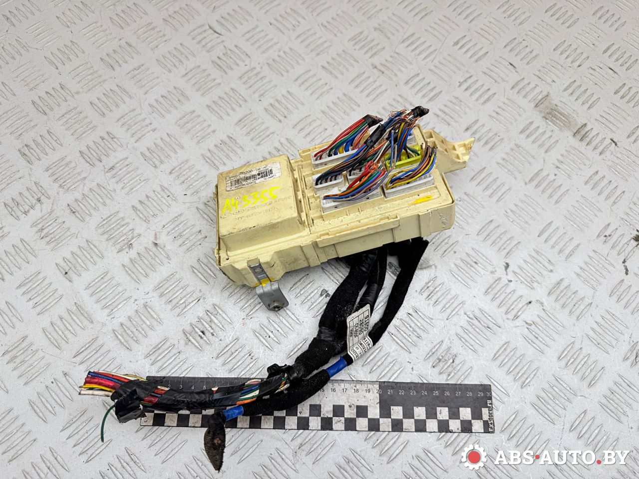 блок предохранителей Hyundai Santa Fe 2 поколение (CM) 2006, 2.2 л., D4EB, дизель, МКПП, внедорожник 5 дв., 919502B200 - фото №1