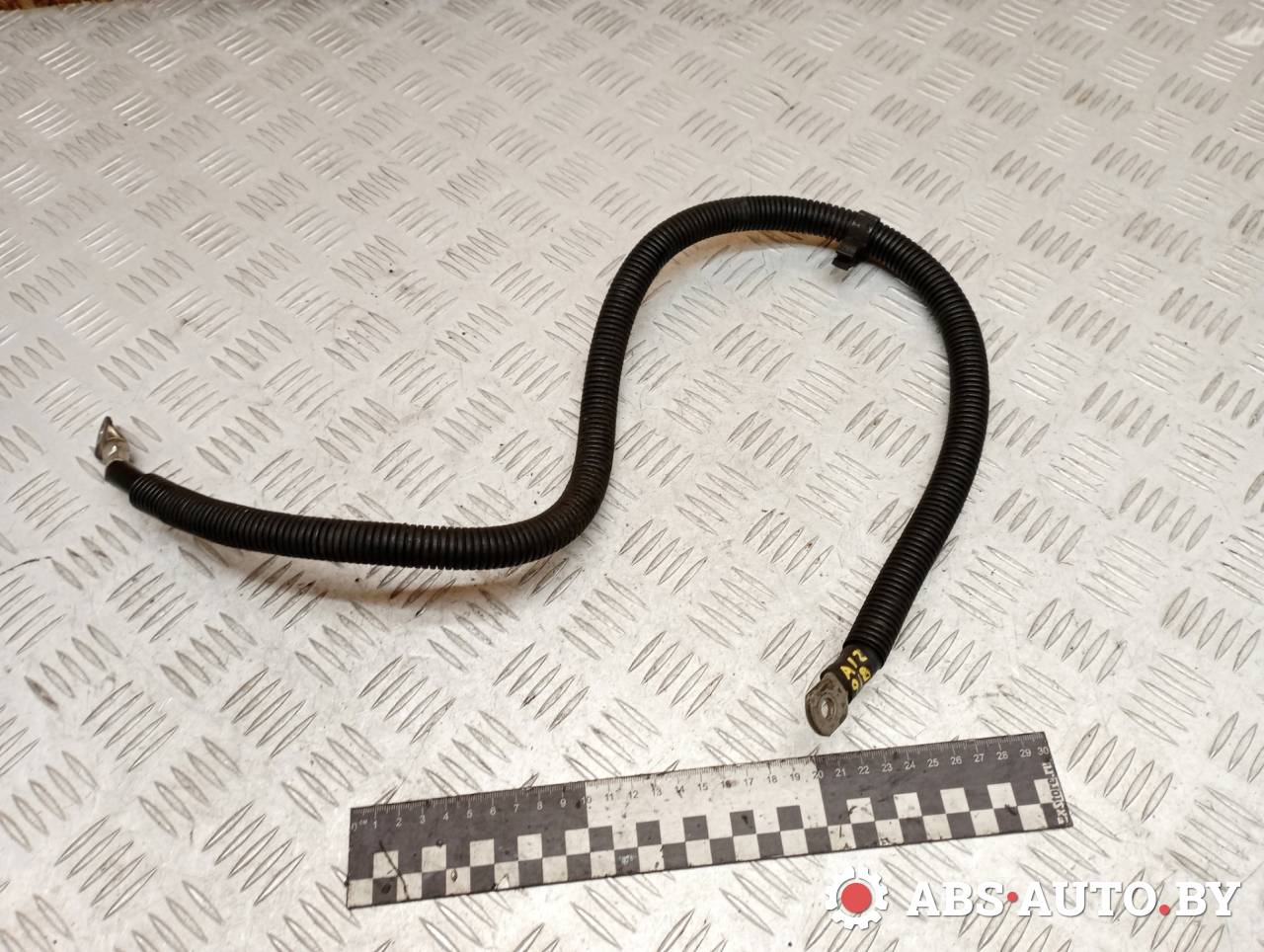 минусовой провод аккумулятора Mercedes-Benz Vito W639 2010, 2.2 л., дизель, МКПП - фото №1