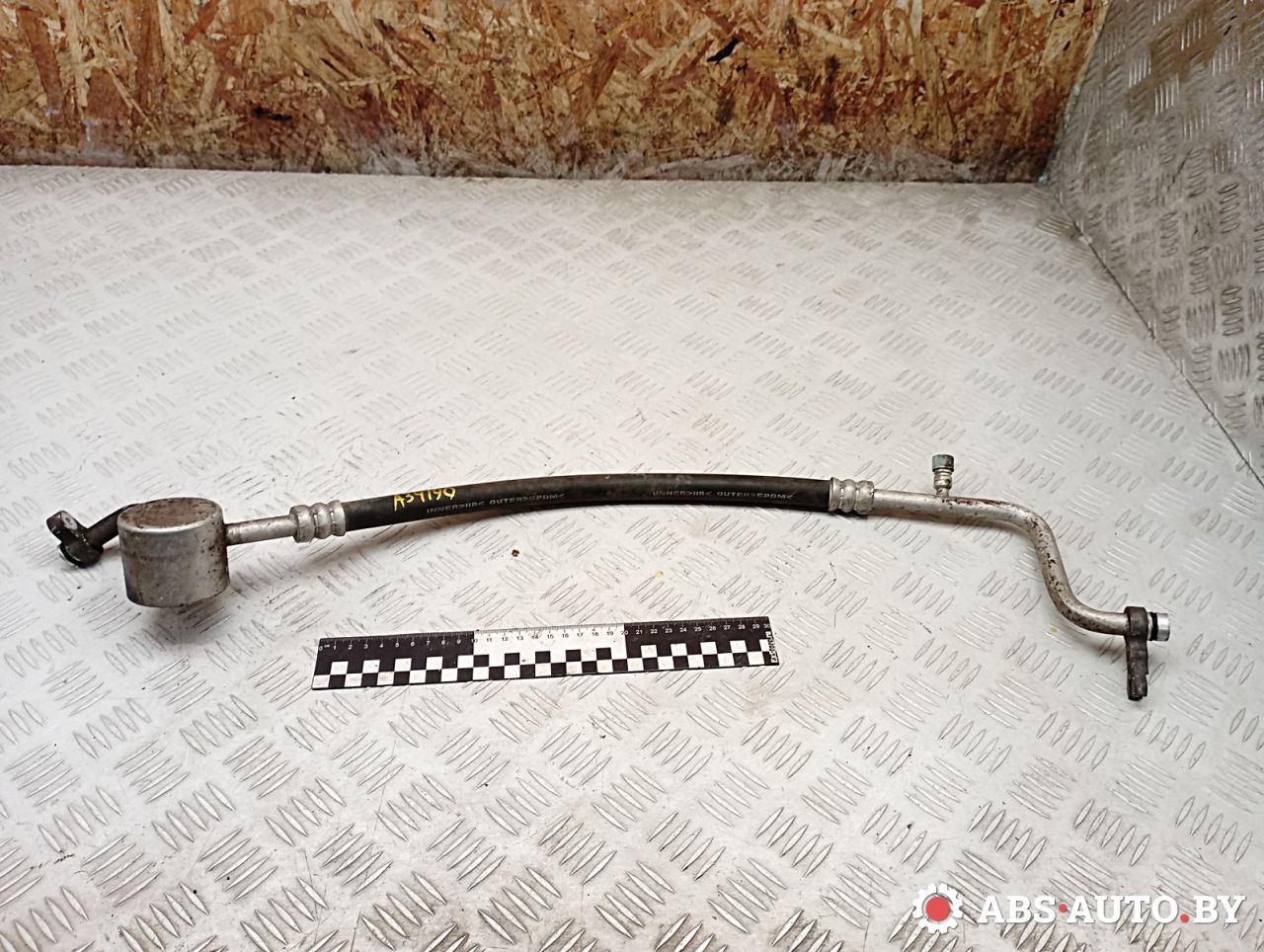 трубка кондиционера Suzuki Grand Vitara 2 поколение 2008, 1.6 л., M16A, бензин, МКПП, внедорожник 3 дв., 9571064J00 - фото №1