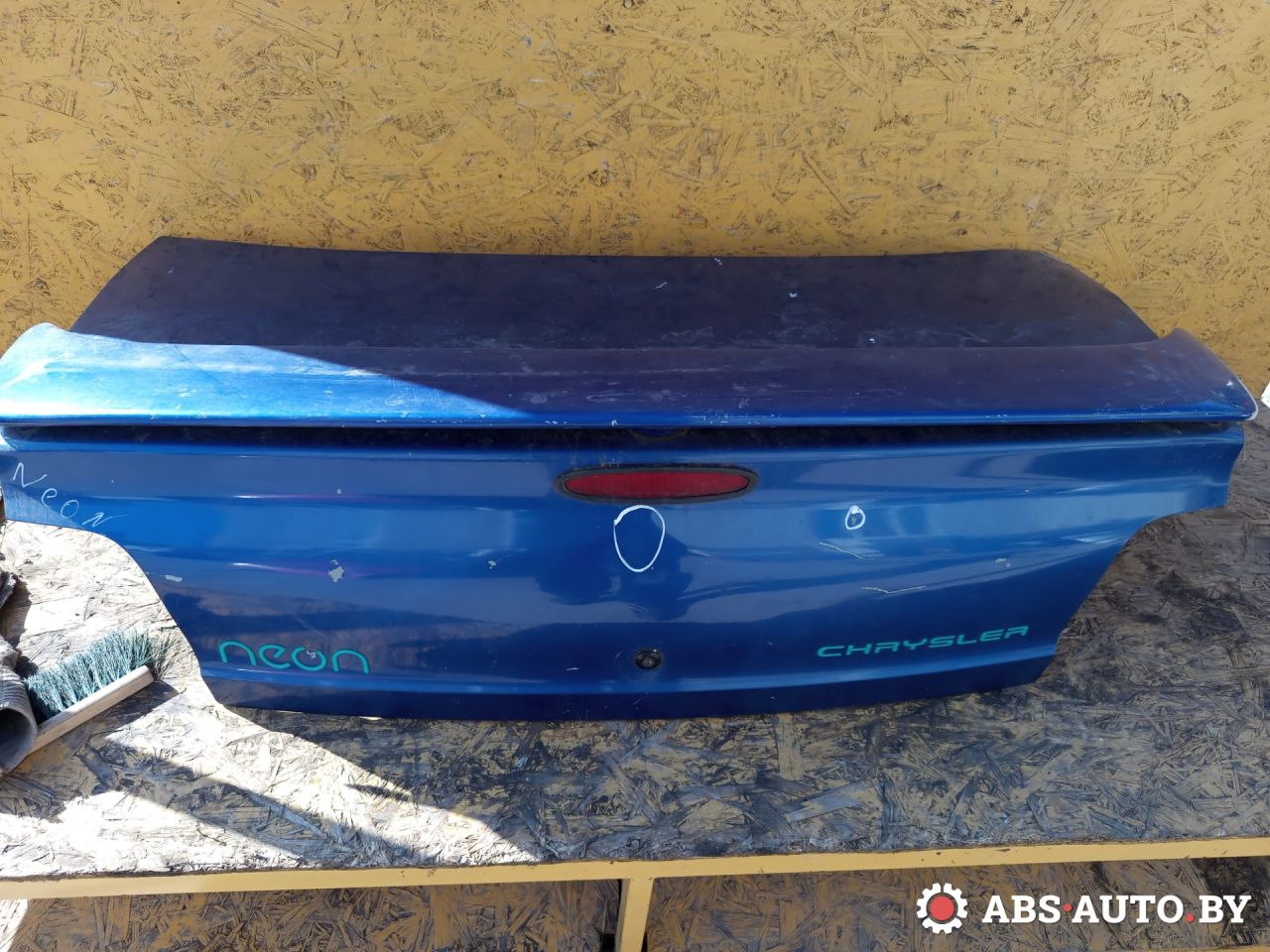 крышка багажника (дверь 3-5) Chrysler Neon 1 поколение 1999 - фото №1