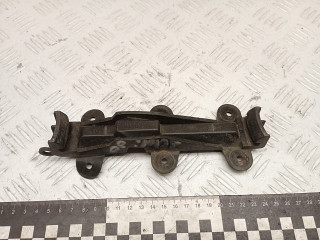 Крепление бампера переднего Audi 100 4A/C4 1993, 4A0807253, 893807253