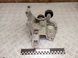 кронштейн компрессора кондиционера Ford Escort 5 поколение [2-й рестайлинг] 1997, 1.8 л., бензин, 958F10337AB, 928F6A228AB