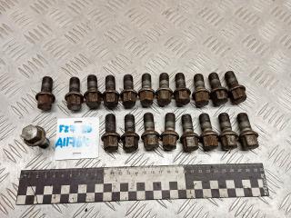 болт колесный Mercedes-Benz Vito W639 2006, 2.2 л., дизель, МКПП