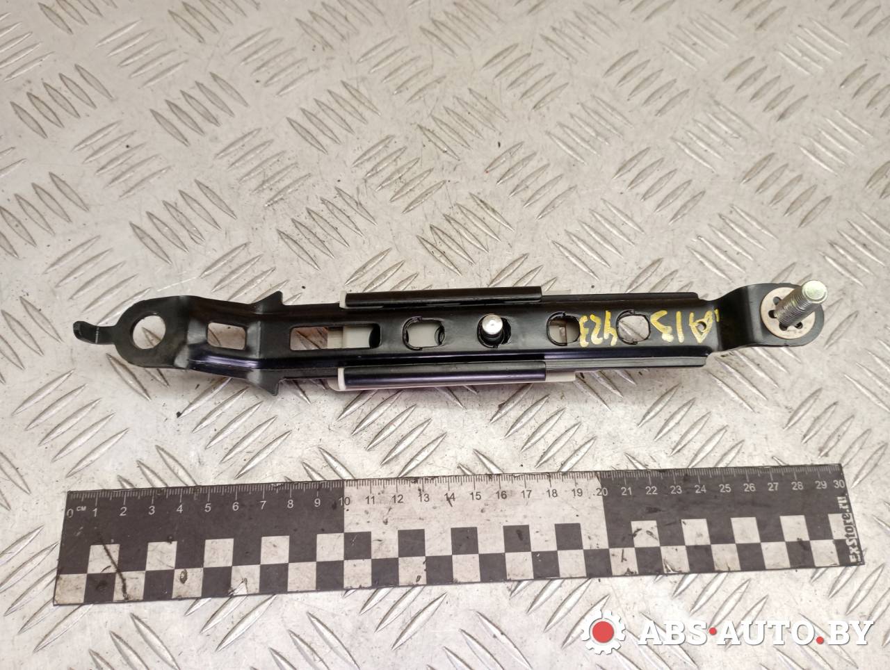 механизм регулировки высоты ремня безопасности Nissan X-Trail T32 2014, 1.6 л., R9M, дизель, МКПП, полный подключаемый привод, правый руль, K4718, 41372, K471841372 - фото №1